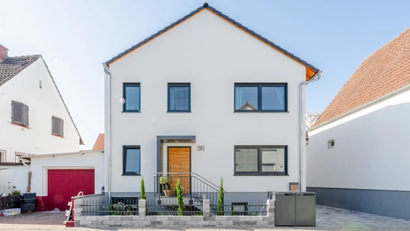 Haus Greifenstein | Klarheit trifft Großzügigkeit.